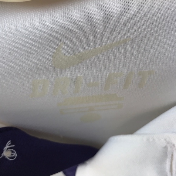 Nike shirts - Picture 3 of 3